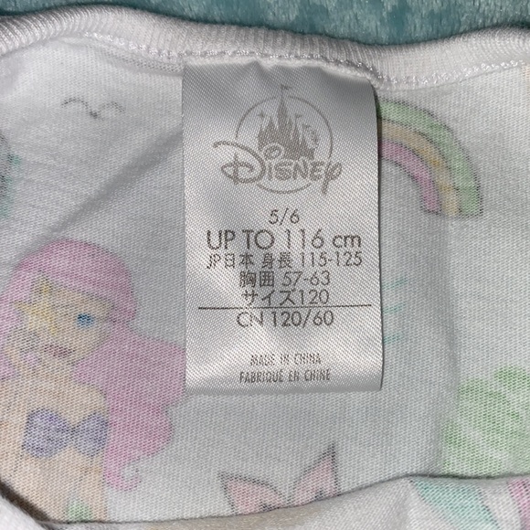 Disney store, Ariel dress with T-shirt cover - Picture 5 of 6